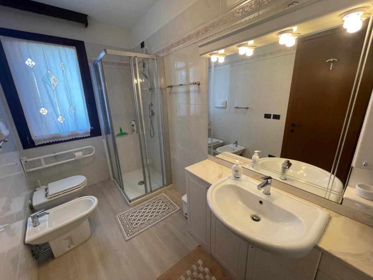 Trilocale Vista Mare Con 2 Bagni Nel Centro Storico - Agenzia Cocal Apartment